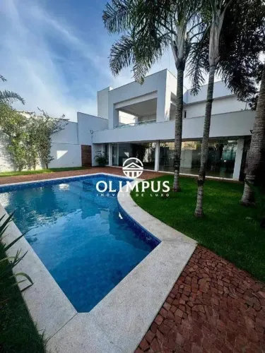 Sobrado no Condomínio Vila dos Ipês para alugar no Bairro Jardim Karaíba em Uberlândia