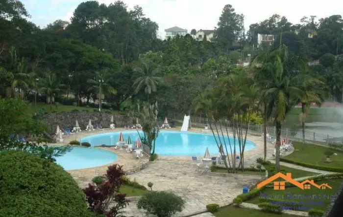 IMOVEL EM CONDOMINIO FECHADO EM EXCELENTE LOCALIZAÇÃO