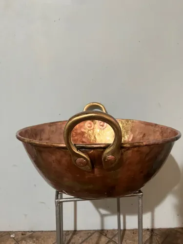 Panela de Cobre Antiga em cobre Puro 1 metro e 30 cm de diâmetro