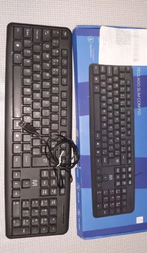 Teclado Slin com fio 