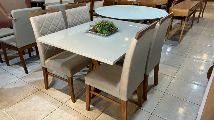 Mesa de Jantar Moderna com 4 Cadeiras completa de madeira