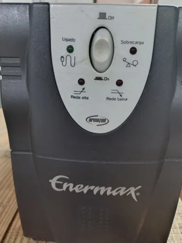Estabilizador - 3200VA - 110/220