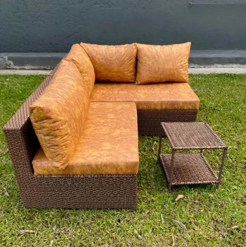 Sofá janine com design perfeito para seu ambiente, em estrutura em alumínio e fibra sintét