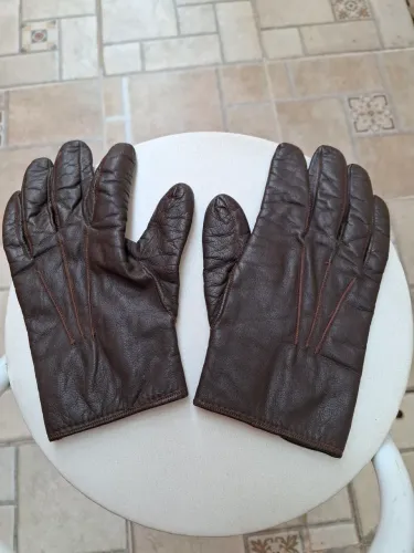 Luvas de couro marrom