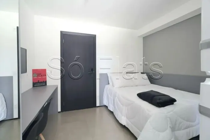 Flat disponível para locação no bairro de Moema contendo 22m², 1 dormitório e 1 vaga de ga
