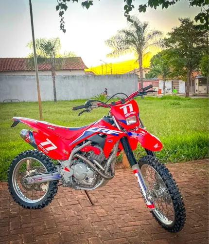 CRF 250F- 2023 - ZERADINHA - PEGO CRF 230 TROCA
