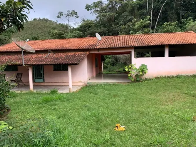 Sitio 8 Há próximo  Serra do Cipó,2 casas,curral,criatório de peixe e cachoeira privada.