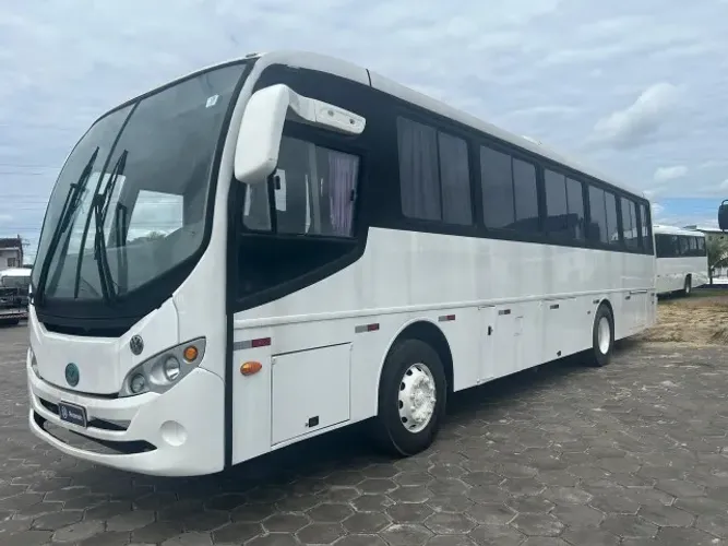 ONIBUS 44 LUGARES ROMA 2012 COM AR CONDICIONADO