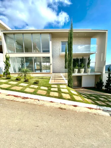 Casa no condomínio Spina Ville, 3 suítes, sala 4 ambientes, piscina com borda infinita