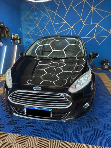 Ford Fiesta 1.6 16V Flex Aut. 5P 2014