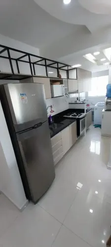 Alugo Apartamento mobiliado no Ed. Villa Real - 2/4 sendo uma suite - 1 vaga