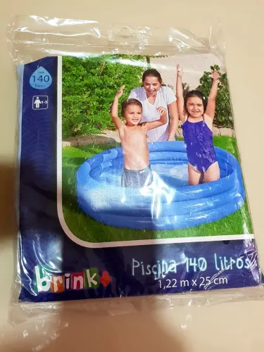 Piscina 140 litros nova