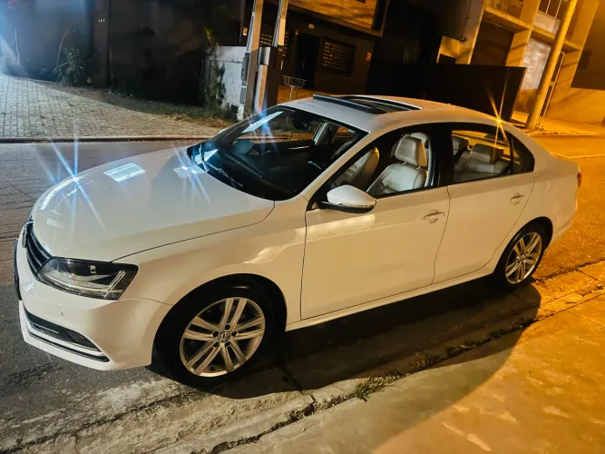 Volkswagen Jetta Highline 2.0 TSI 16V 4P Tiptronic 2017