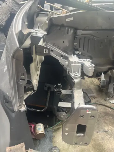F longarina direita Jeep Renegade