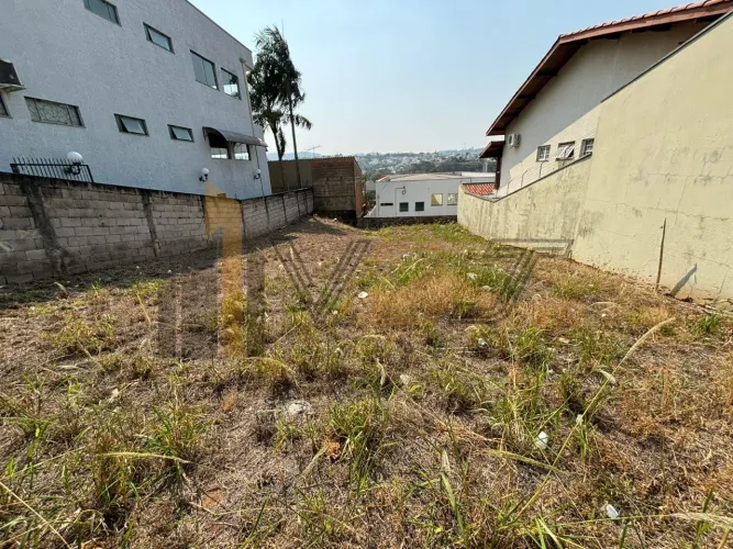 Terreno à venda no bairro Residencial Aquários no centro de Vinhedo - Região Residencial e