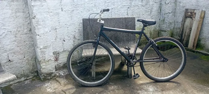 Bicicleta aro 26, em boa conservação ( usada )