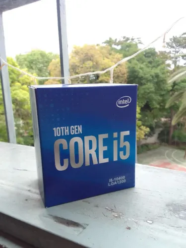 Vendo i5 10400 2.90GHz LACRADO