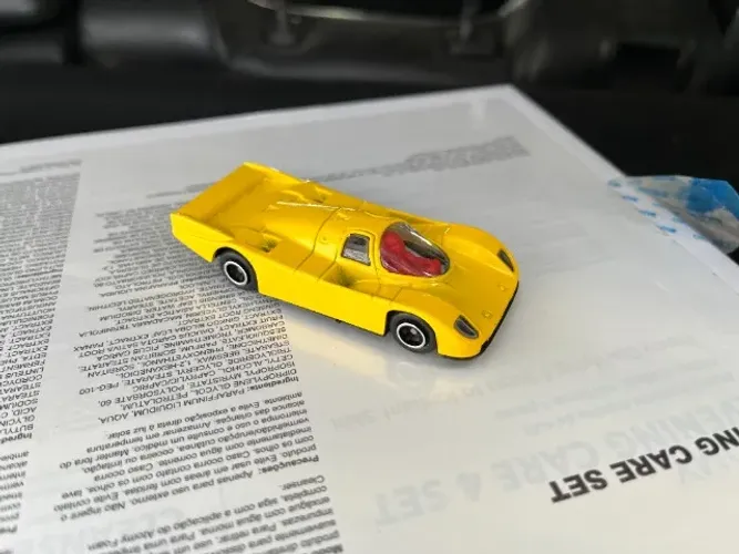 Porsche 962C carro corrida com piloto de metal 1/64 Guisval carrinho raro