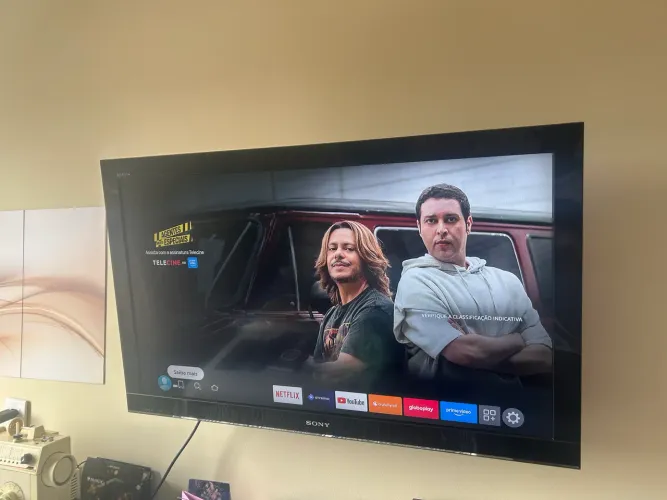 TV Sony Bravia Full HD, 40 polegadas com Fire stick