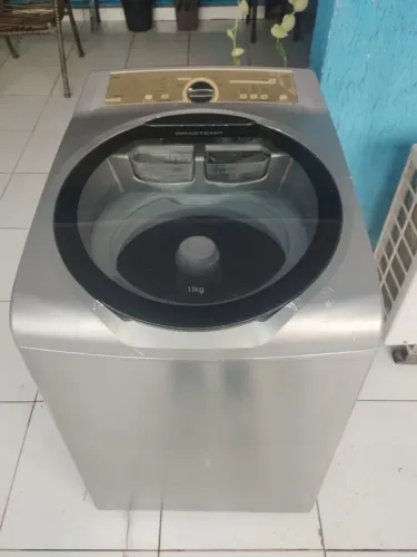 Vendo máquina de lavar Brastemp 11 kg lava e centrifuga 127vts Tudo funcionando