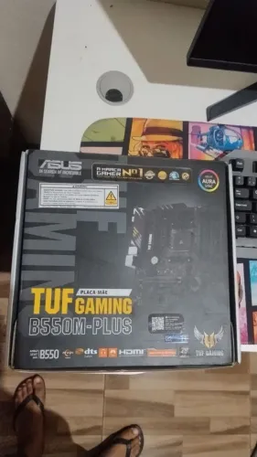 Placa-Mãe ASUS TUF Gaming B550M-PLUS AMD AM4 Nova na Caixa