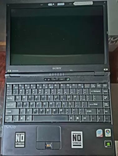 Computador Sony Vaio VGN-SZ770N/C (PCG-6W1L) veja mais especificações abaixo