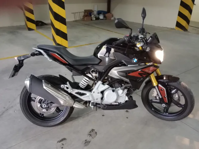 BMW G 310 R