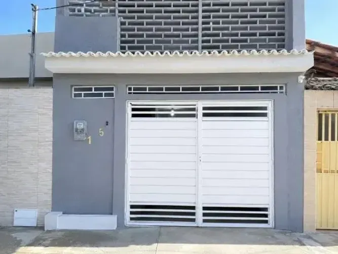 Alugo Casa no Prado com garagem - 2 quartos