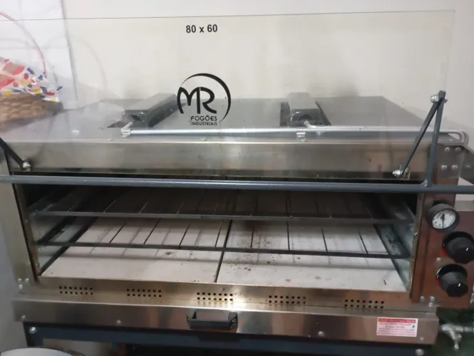 Vendo forno industrial usado