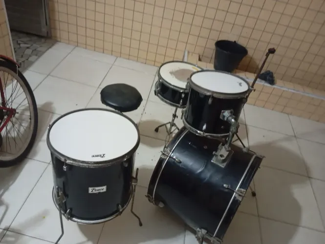 Bateria acustica peace