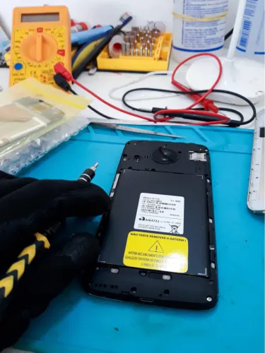 Conserto e Manutenção de Celular - Troca de Tela e Bateria