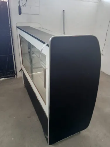 Balcão/ expositor