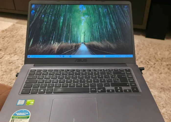 Note ASUS Vivobook Q70TNA4 X510UR I7 7° Geração 8GB RAM N Vidia G Force 930 MX 2GB SSD500