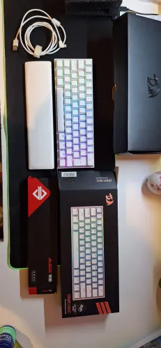 Teclado Redragon Draconic Switch Brown + Apoio de pulso AJazz Branco