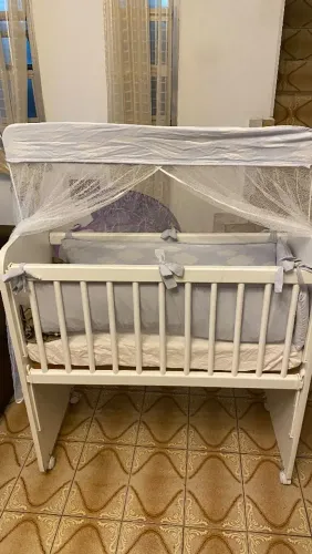 Mini berço + ninho redutor + kit lençóis + rede + mosquiteiro