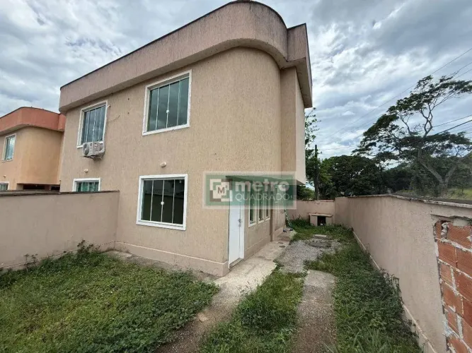 Casa com 2 quartos para alugar, 70 m² por R$ 1.865/mês - Mar do Norte - Rio das Ostras/RJ