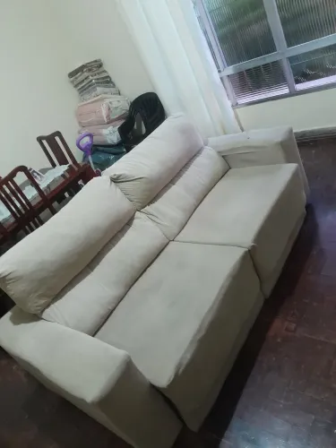 Sofá retrátil reclinável