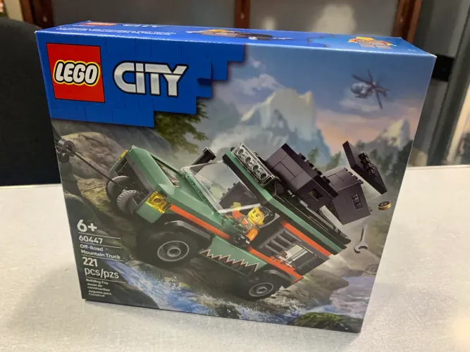 Lego City  Utilitário Off-Road 4x4 60447