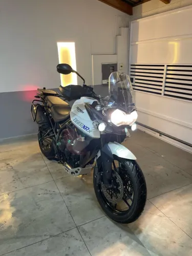 Tiger 800 XRX Low