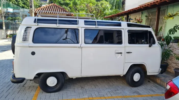 Volkswagen Kombi Standard 1.4 MI Total Flex 8V 2010
