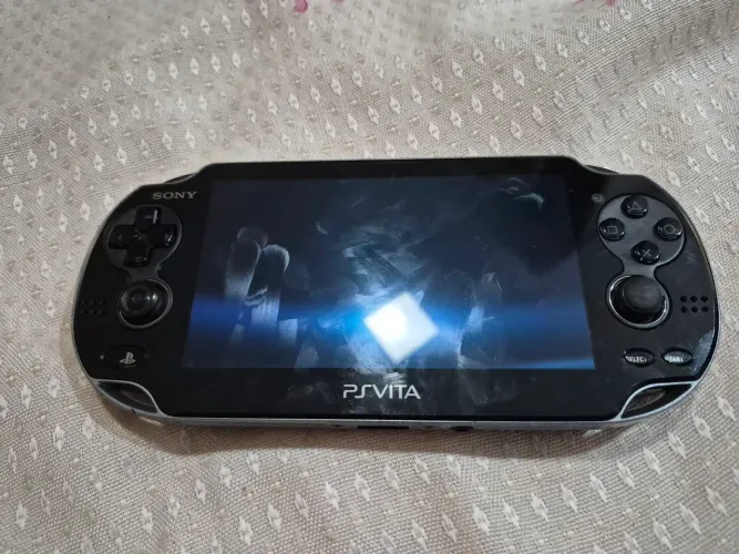 PSVita PCH 1001