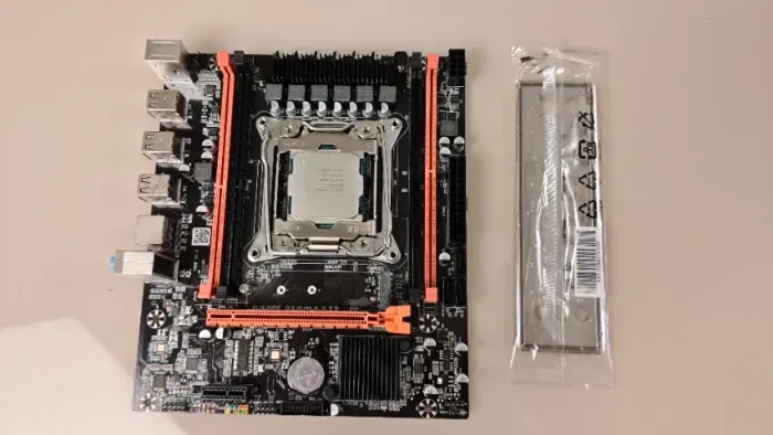 Placa mãe X99h + Xeon E5-2680v4 14/28