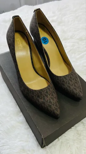 Scarpin Michael Kors monograma original 40