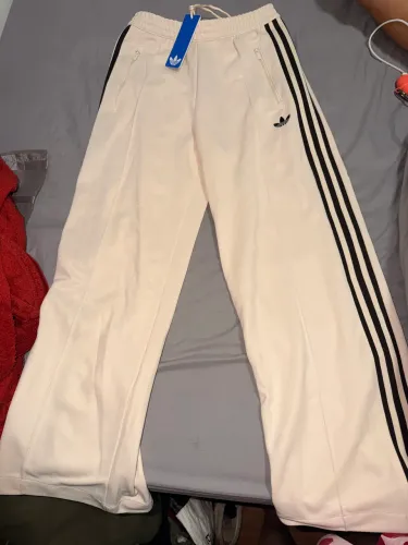 Calça Adidas originals off-white p