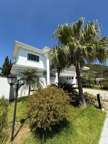CASA LOCAÇÃO CALEDÔNIA CAMBORIÚ