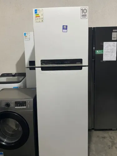 Geladeira midea 425 L