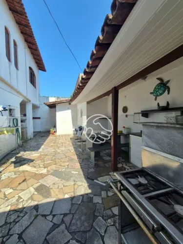 Casa duplex à venda com 4 dormitórios sendo 2 suítes no bairro itapebussu - Guarapari/ES