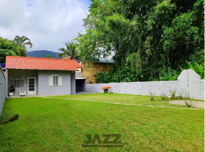 Casa em Condomínio à venda com terreno de 384m2 no Mar Verde II, Caraguatatuba
