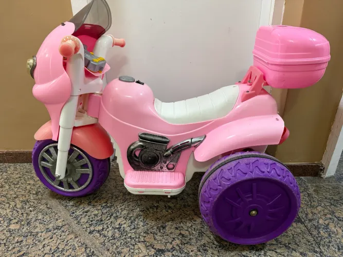 Vendo motinha elétrica infantil 