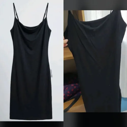 Vestido tubinho preto colado